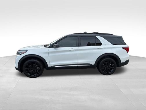 Star White Metallic Tri-Coat 2025 Ford Explorer Platinum