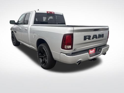 2017 RAM 1500 Night Quad Cab 4x2 6'4' Box