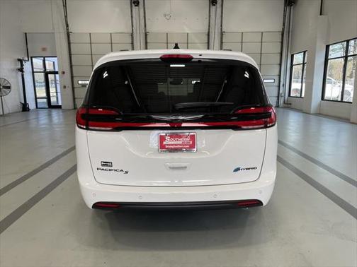 2025 Chrysler Pacifica Hybrid Premium S Appearance Pkg