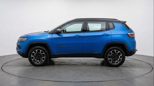 Hydro Blue Pearlcoat 2025 Jeep Compass Trailhawk