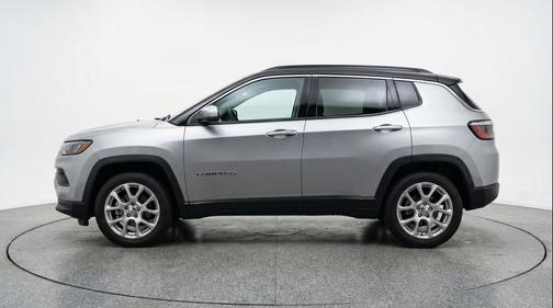 Silver Zynith Metallic Clearcoat 2025 Jeep Compass Limited