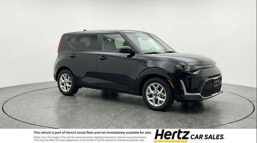 Fusion Black 2025 Kia Soul LX