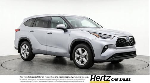 Celestial Silver Metallic 2025 Toyota Highlander LE