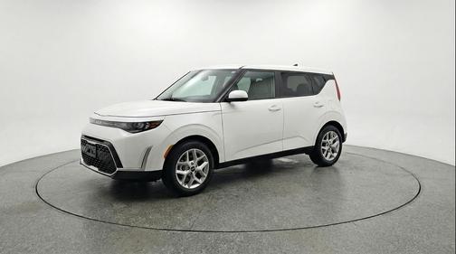 Snow White Pearl 2025 Kia Soul LX