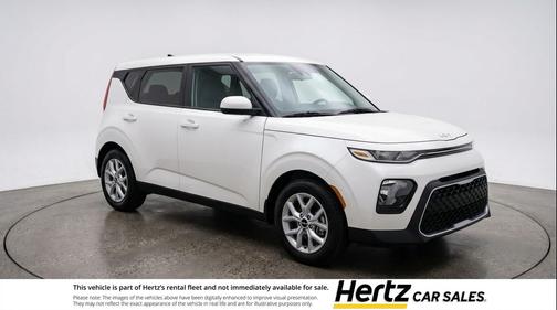 Snow White Pearl 2025 Kia Soul LX