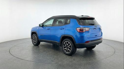 Hydro Blue Pearlcoat 2025 Jeep Compass Trailhawk