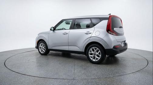 Steel Gray 2025 Kia Soul LX