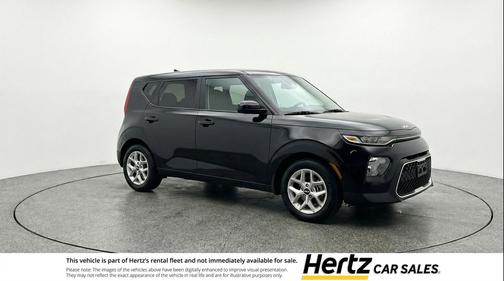 Fusion Black 2025 Kia Soul LX