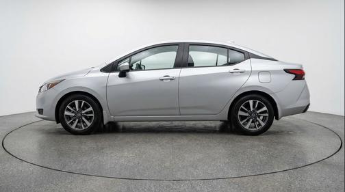 Brilliant Silver Metallic 2025 Nissan Versa 1.6 SV