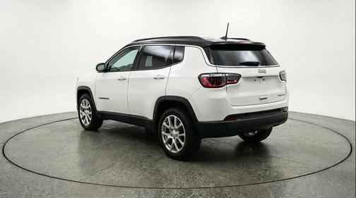 Bright White Clearcoat 2025 Jeep Compass Limited