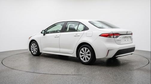 Ice Cap 2025 Toyota Corolla LE