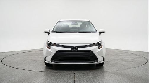 Ice Cap 2025 Toyota Corolla LE