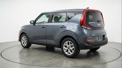 Gravity Gray 2025 Kia Soul LX