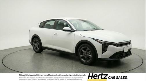 Snow White Pearl 2025 Kia K4 LXS
