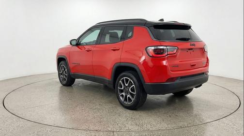 Red Hot Pearlcoat 2025 Jeep Compass Trailhawk