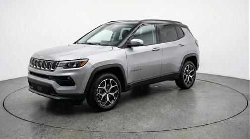 Silver Zynith Metallic Clearcoat 2025 Jeep Compass Limited