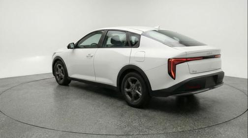 Snow White Pearl 2025 Kia K4 LXS