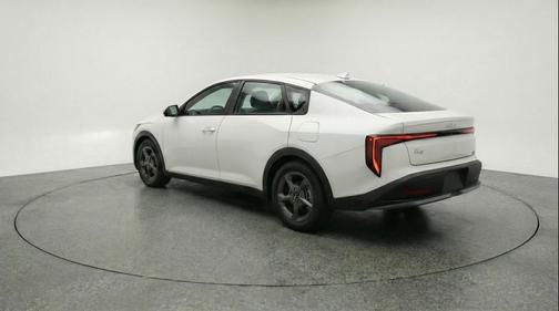 Snow White Pearl 2025 Kia K4 LXS