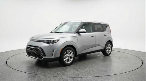 Steel Gray 2025 Kia Soul LX