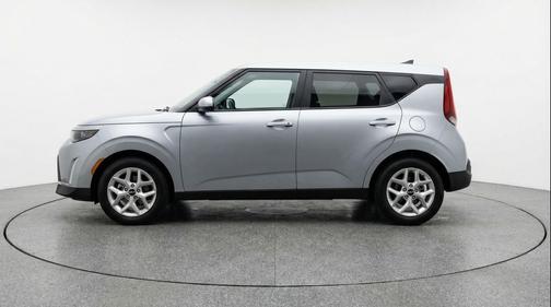 Steel Gray 2025 Kia Soul LX