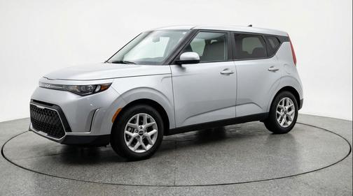 Steel Gray 2025 Kia Soul LX