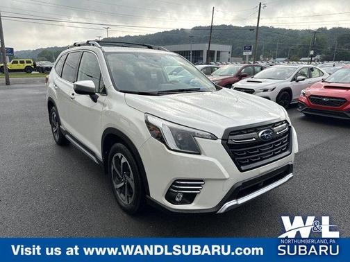 Crystal White Pearl 2024 Subaru Forester Touring