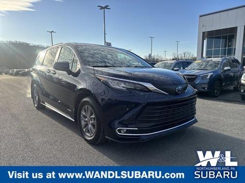 2021 Toyota Sienna XLE
