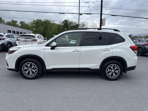 Crystal White Pearl 2020 Subaru Forester Premium