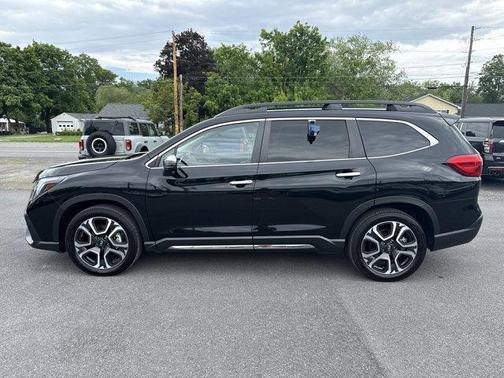 Crystal Black Silica 2023 Subaru Ascent Touring 7-Passenger