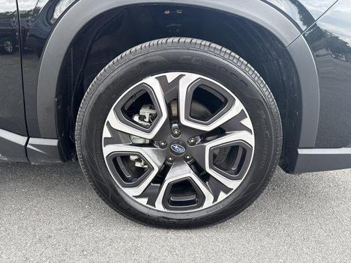 Crystal Black Silica 2023 Subaru Ascent Touring 7-Passenger