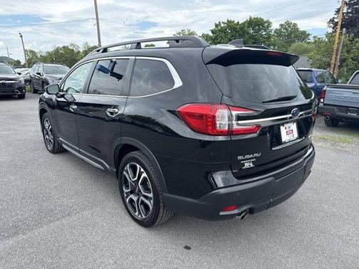 Crystal Black Silica 2023 Subaru Ascent Touring 7-Passenger