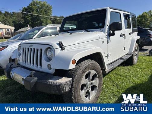 Bright White Clearcoat 2018 Jeep Wrangler JK Unlimited Sahara