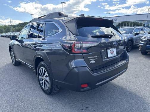 Magnetite Gray Metallic 2024 Subaru Outback Premium
