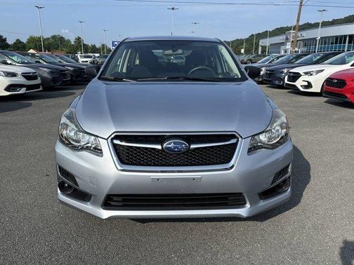 2016 Subaru Impreza 2.0i