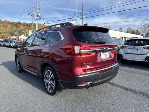 2022 Subaru Ascent Limited 8-Passenger