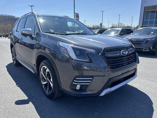 Magnetite Gray Metallic 2024 Subaru Forester Touring