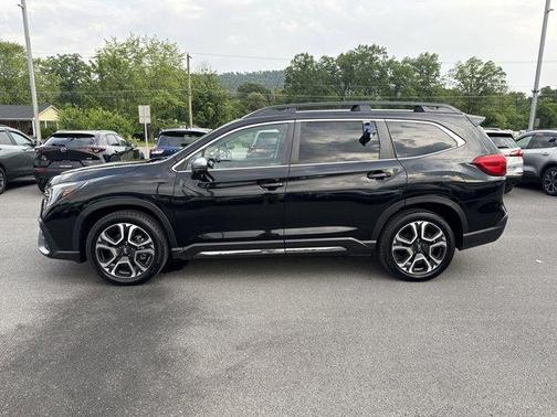 2023 Subaru Ascent Limited 8-Passenger