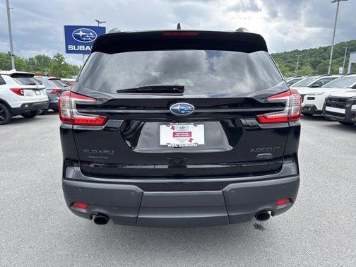 Crystal Black Silica 2023 Subaru Ascent Onyx Edition Limited