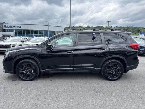 Crystal Black Silica 2023 Subaru Ascent Onyx Edition Limited