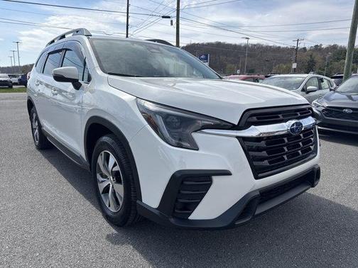 Crystal White Pearl 2023 Subaru Ascent Premium 7-Passenger