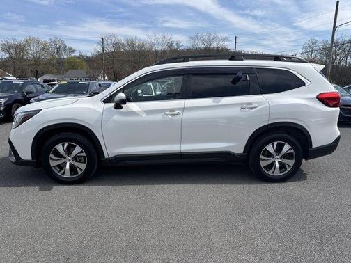 Crystal White Pearl 2023 Subaru Ascent Premium 7-Passenger