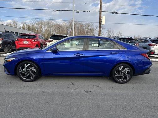 2024 Hyundai ELANTRA SEL