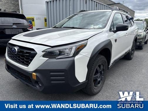 Crystal White Pearl 2023 Subaru Outback Wilderness