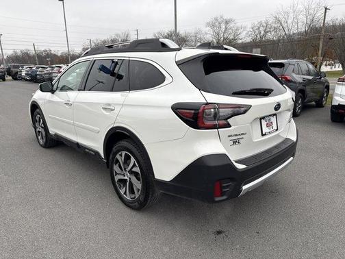 2021 Subaru Outback Touring XT
