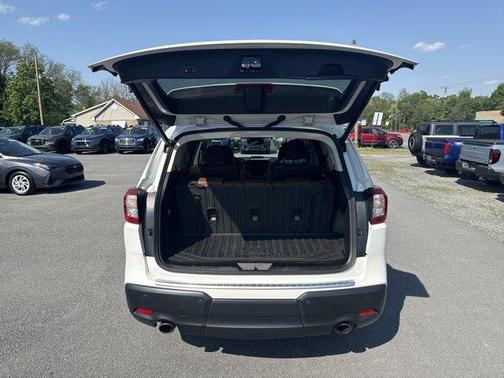 Crystal White Pearl 2024 Subaru Ascent Touring