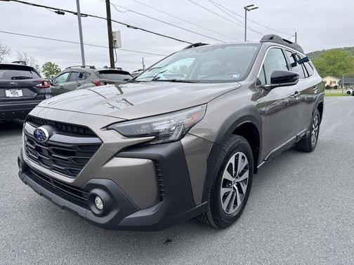 Brilliant Bronze Metallic 2023 Subaru Outback Premium