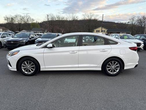 2018 Hyundai SONATA SE