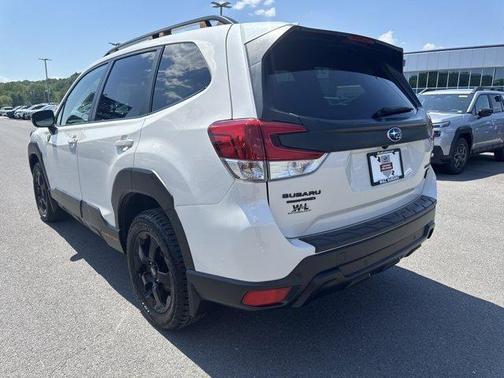 Crystal White Pearl 2022 Subaru Forester Wilderness
