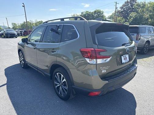 Autumn Green Metallic 2022 Subaru Forester Limited