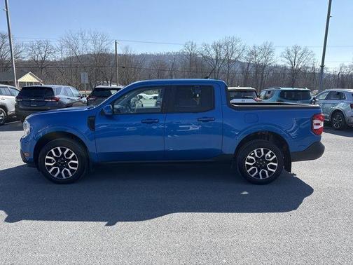 2022 Ford Maverick Lariat